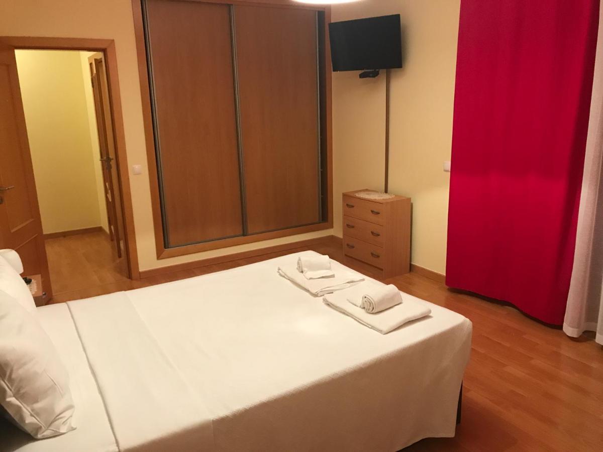 Apartamento T3 Al-Gharb アルマカオ・デ・ペラ エクステリア 写真